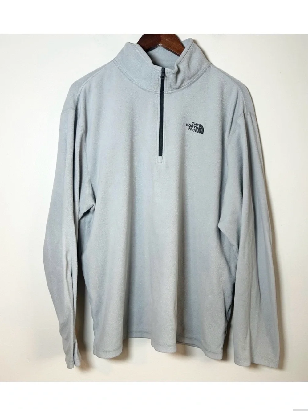 THE NORTH FACE Fleece 1/4 Zip Pullover, Light Gray